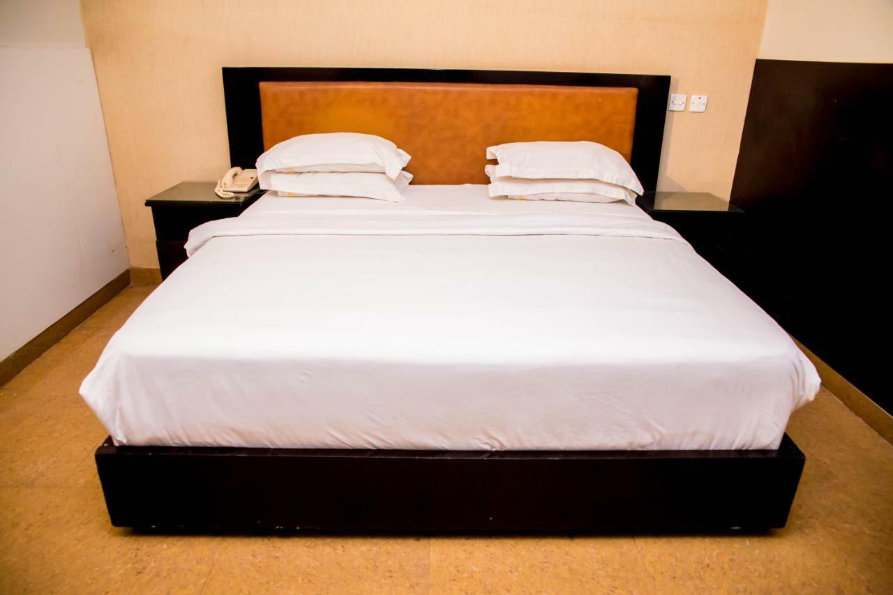 BW Starfire Hotel Ikeja Dış mekan fotoğraf