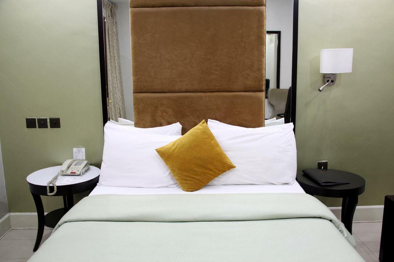 BW Starfire Hotel Ikeja Dış mekan fotoğraf