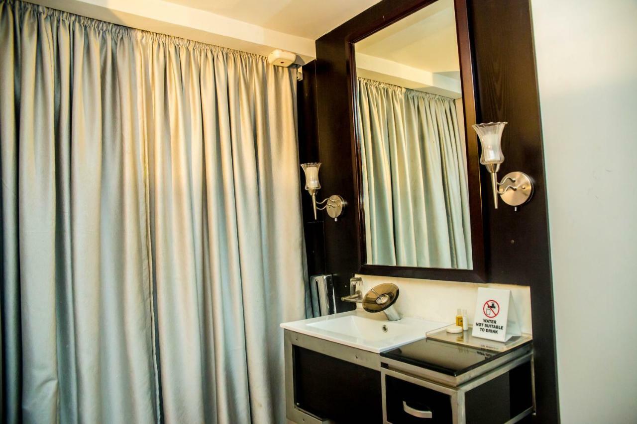 BW Starfire Hotel Ikeja Dış mekan fotoğraf