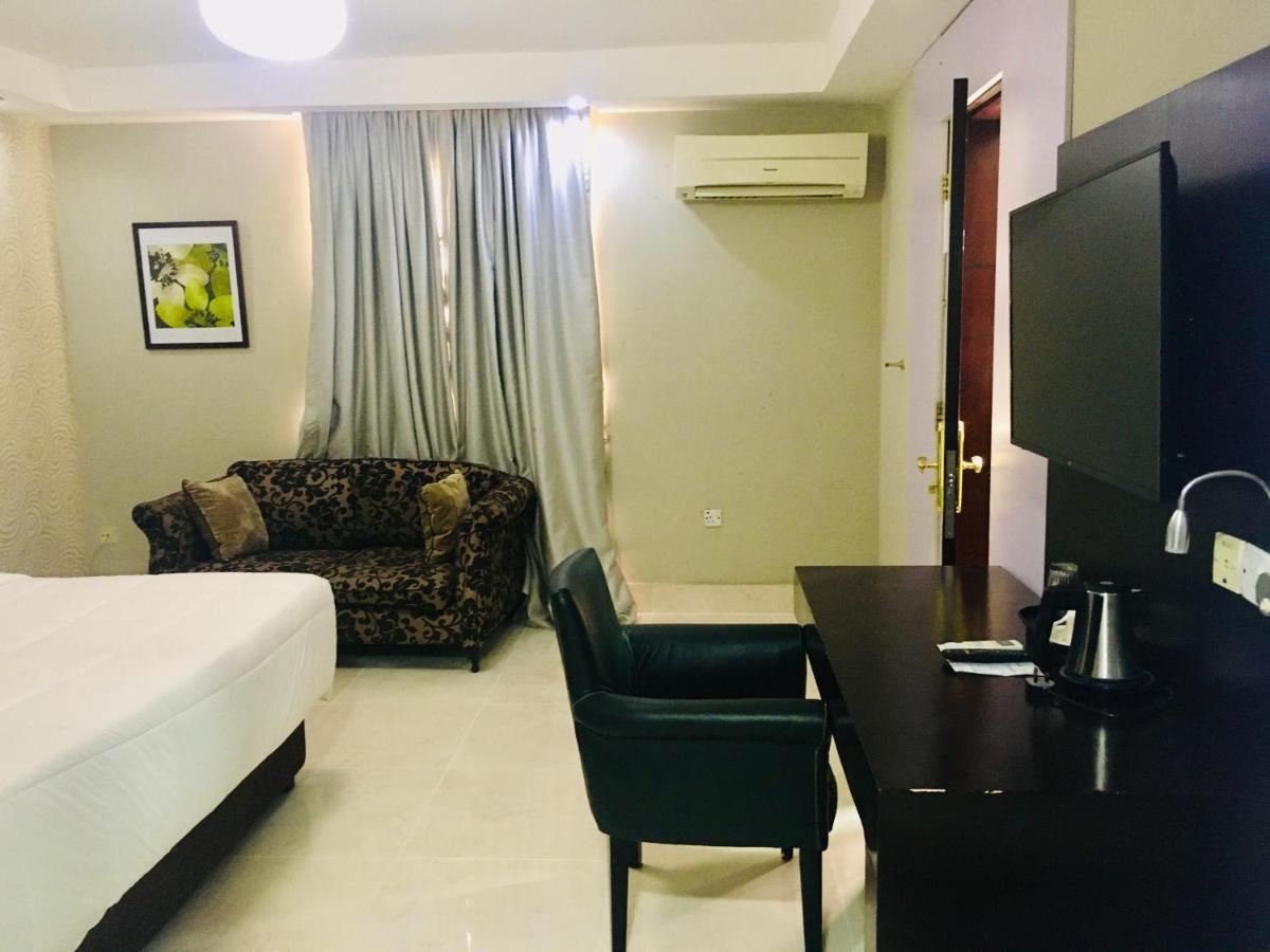 BW Starfire Hotel Ikeja Dış mekan fotoğraf